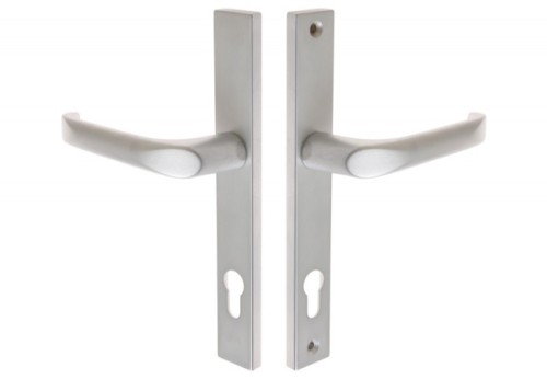 Klamka drzwiowa FAM 15438 92/240/32 chrom matowy prawa (2 śruby)