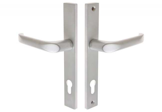 Klamka drzwiowa FAM 15438 92/240/32 chrom matowy prawa (2 śruby)